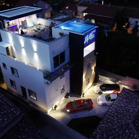 Rooftop Heated Pool Jelena *