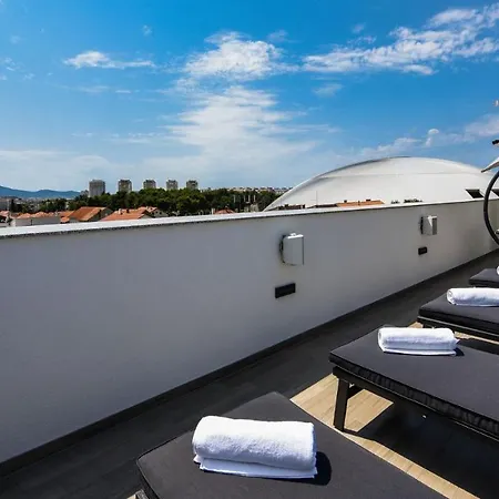 Villa Rooftop Heated Pool Jelena *