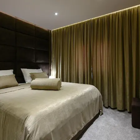 Villa Rooftop Heated Pool Jelena *