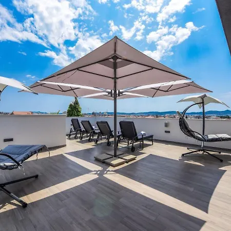 Rooftop Heated Pool Jelena Villa *