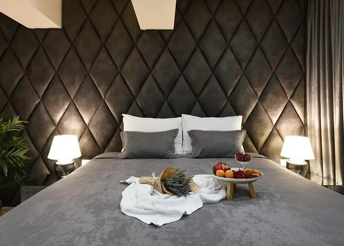 Rooftop Heated Pool Jelena * זאדאר