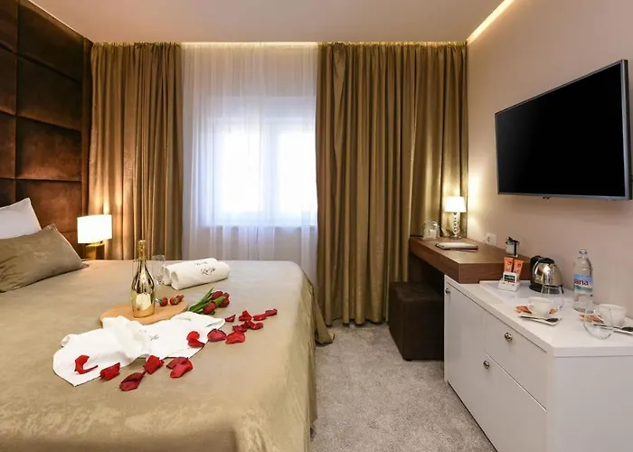 Rooftop Heated Pool Jelena וילה