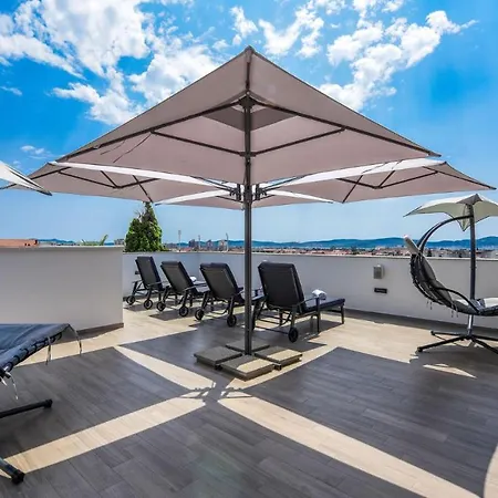 Rooftop Heated Pool Jelena Villa