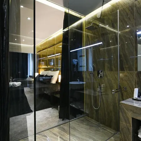 Rooftop Heated Pool Jelena